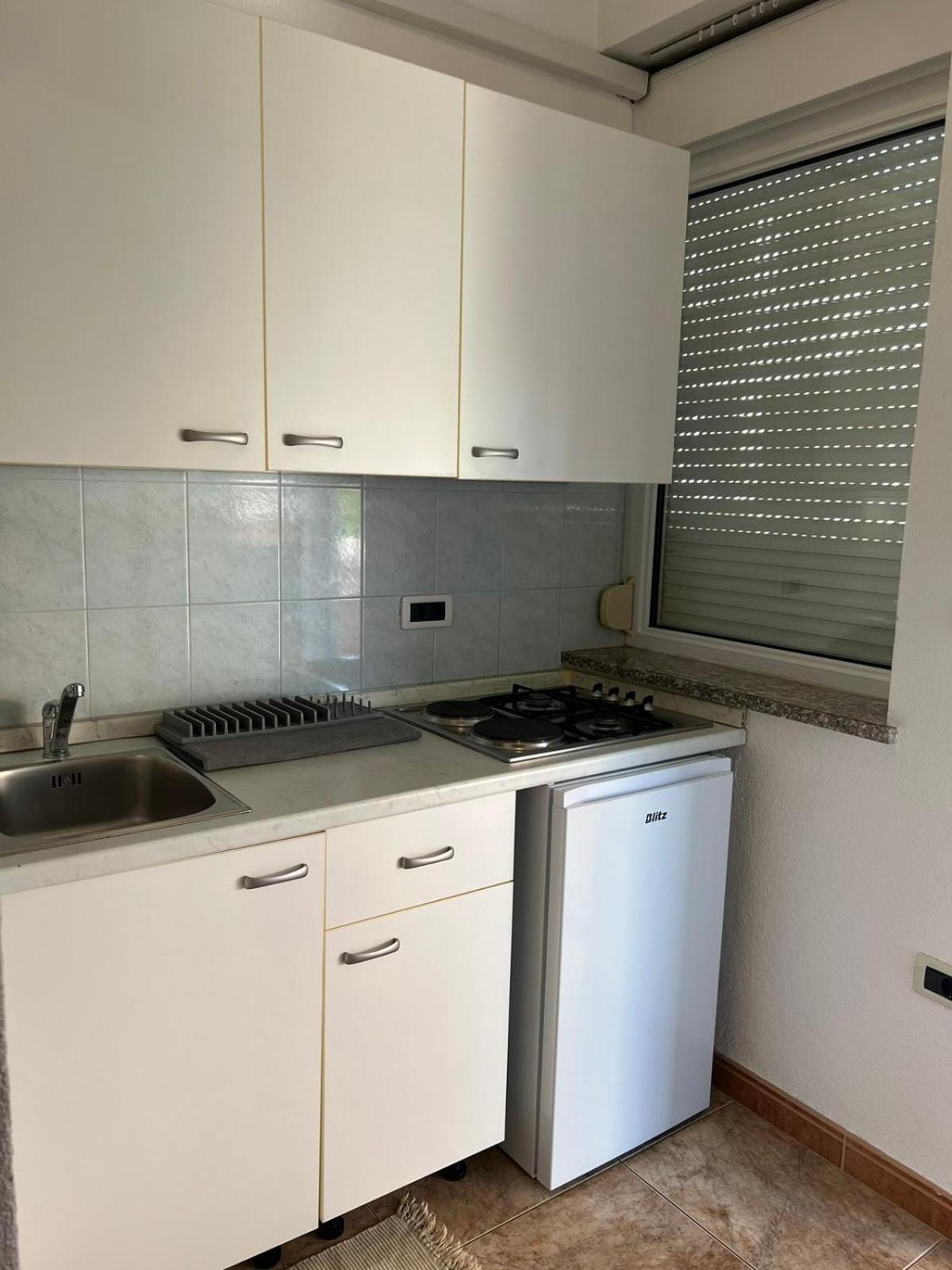 Toni777 Apartment โรวีน ภายนอก รูปภาพ